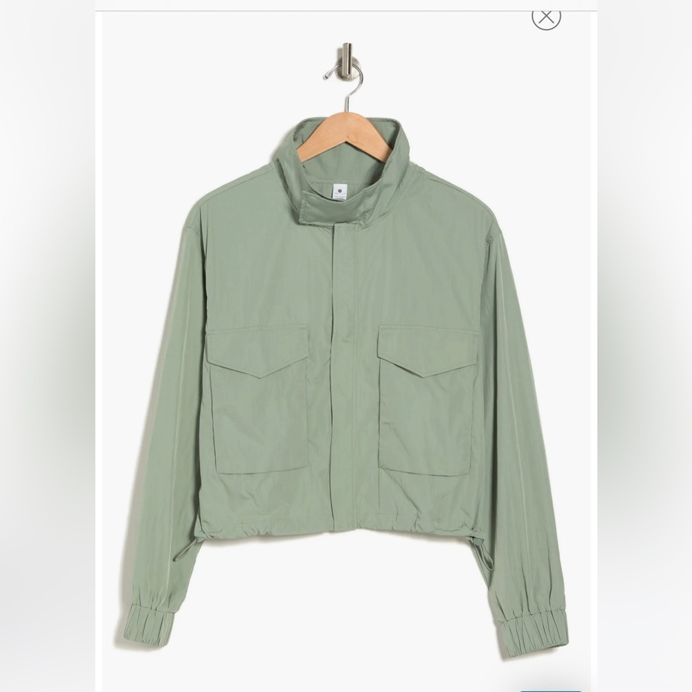 NWT Yogalicious Radiant Commuter Windbreaker